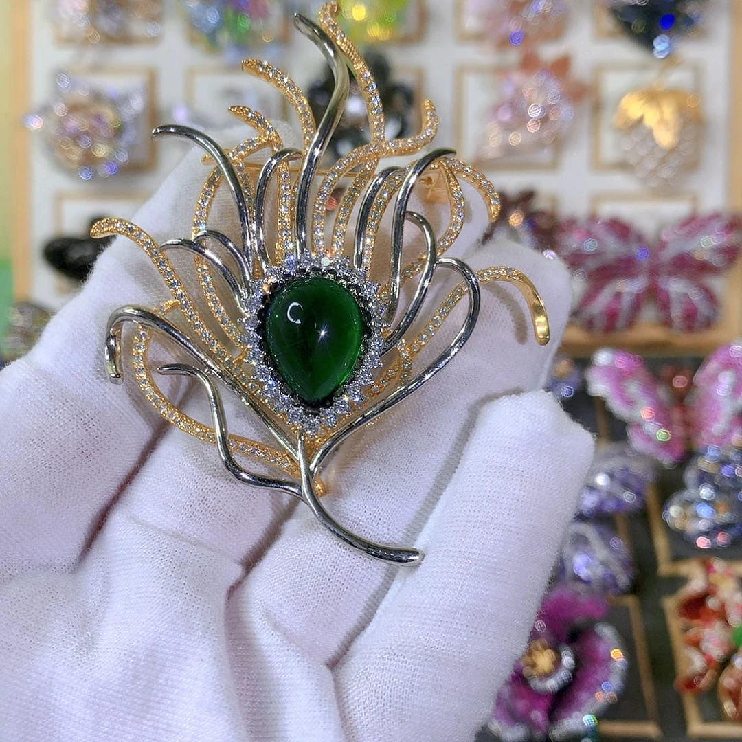 合成立方氧化锆铜胸针胸花