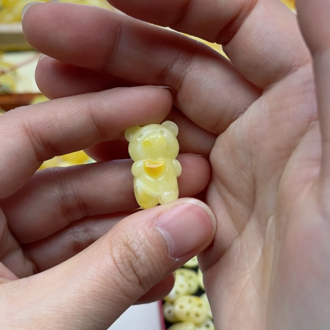 【闪购商品】蜜蜡裸石未镶嵌配饰