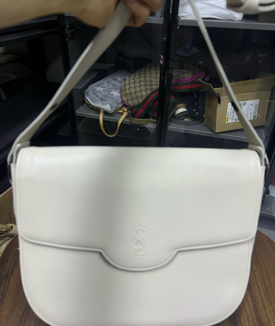95新 YSL/圣罗兰 95新 圣罗兰斜挎包 21031