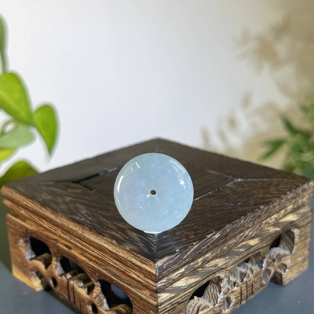 JXA09-09   天然缅甸A货翡翠   平安扣