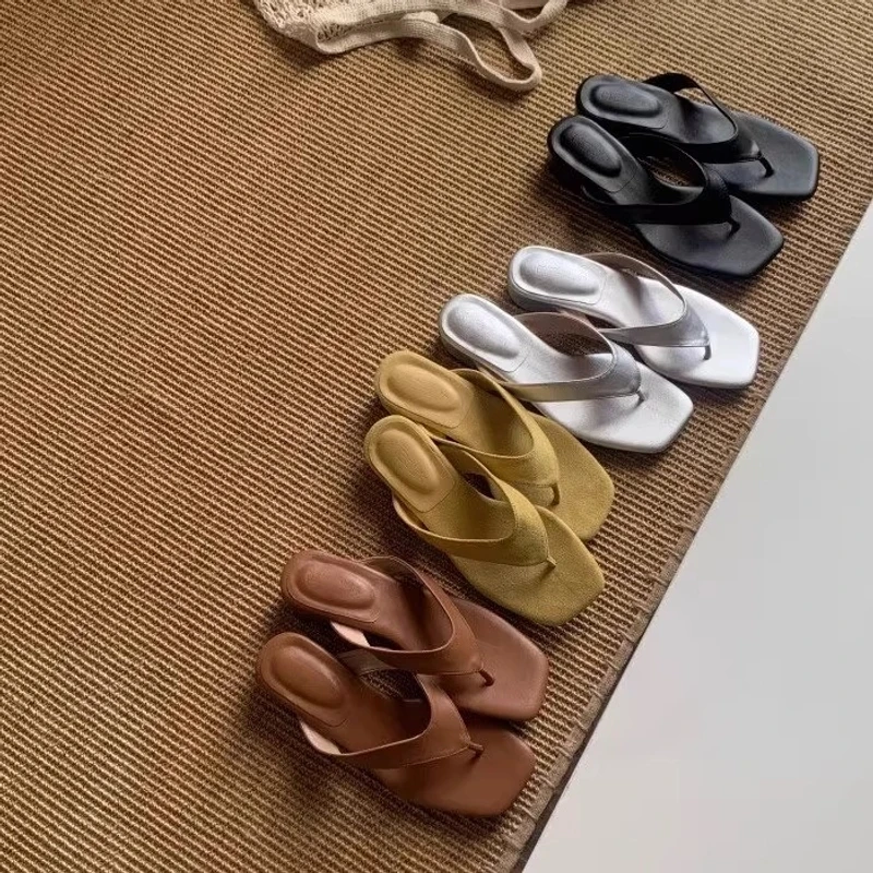 网红款韩版ins风简约百搭方头夹趾人字拖鞋法式气质粗跟凉拖鞋