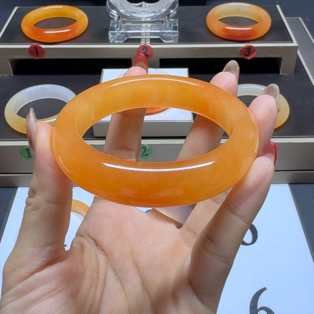 石英质玉（黄龙玉）未镶嵌手镯58