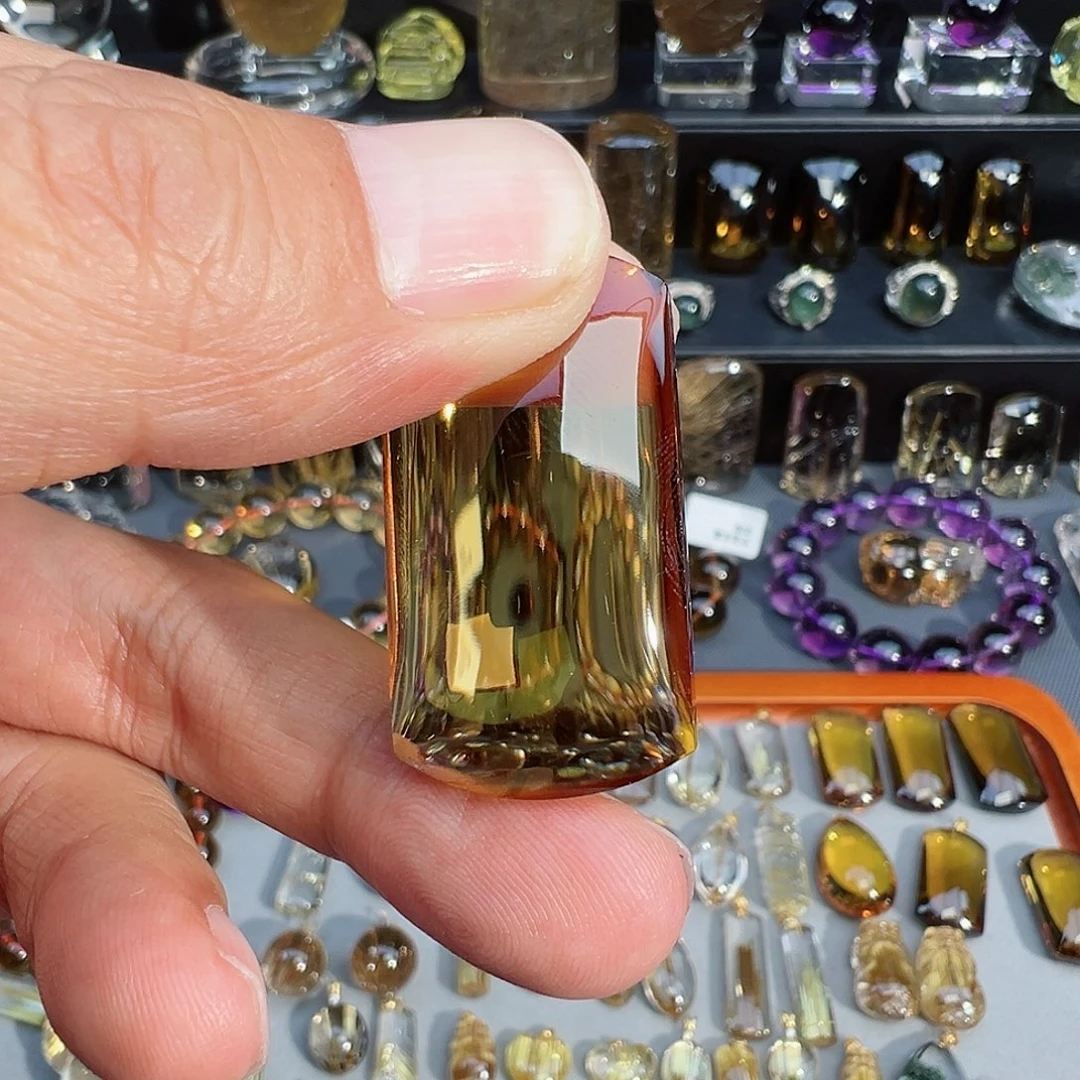 颈饰18K金镶嵌水晶做****