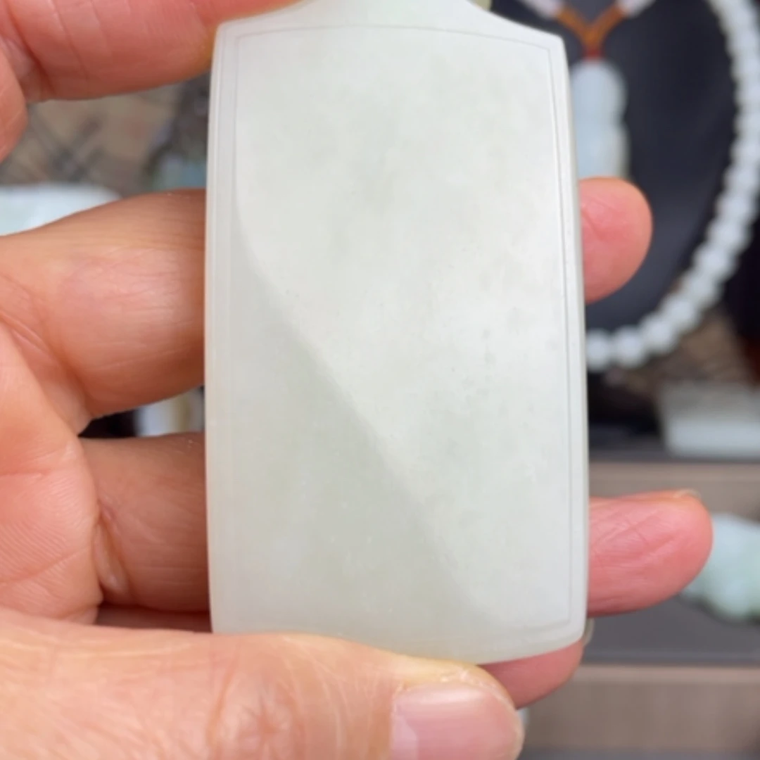 【闪购商品】颈饰未镶嵌和田玉