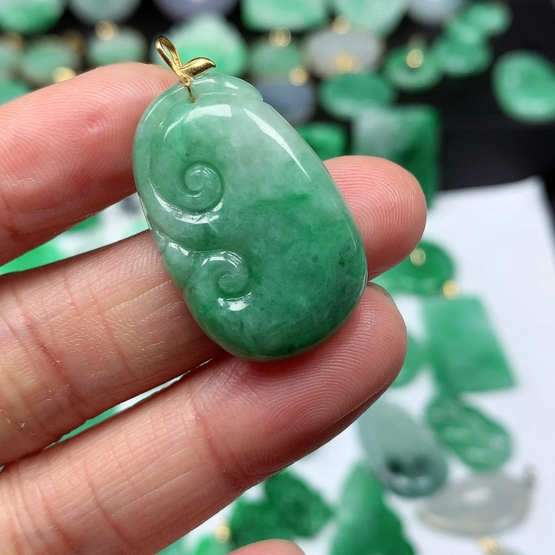 翡翠吊坠(不含链)18K金镶嵌薄**冰