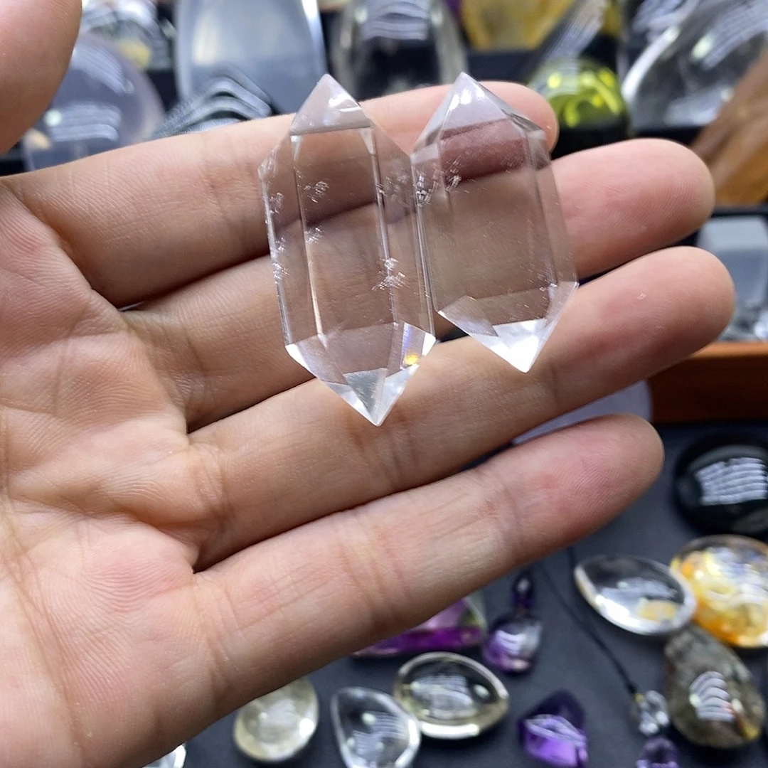 未镶嵌水晶珠宝半成品