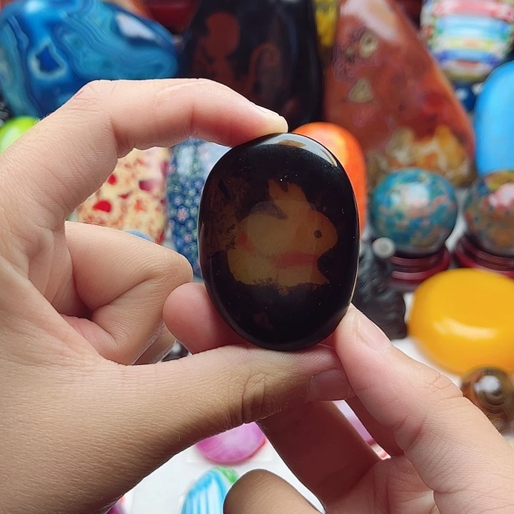 玛瑙/玉髓未镶嵌珠宝奇石