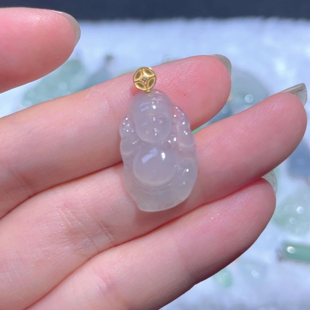 翡翠18K金镶嵌颈饰翡翠