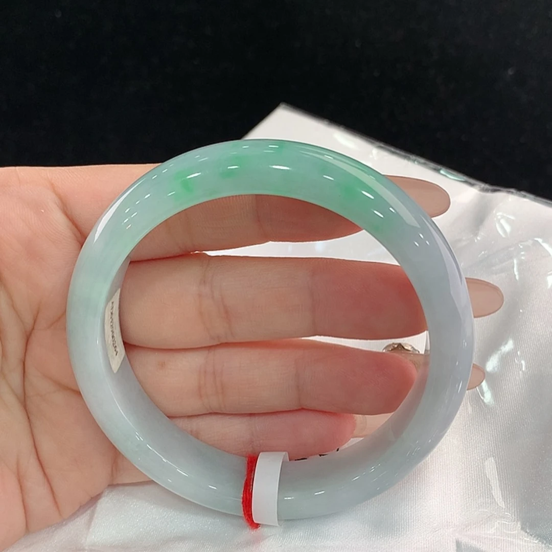 【闪购商品】翡翠手镯未镶嵌61.6，60/61