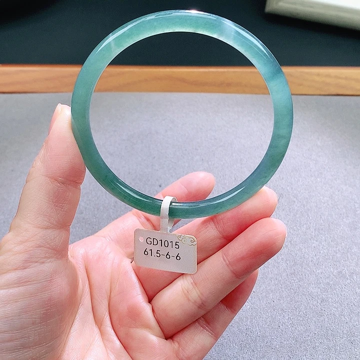 未镶嵌手镯翡翠天然翡翠手镯a货