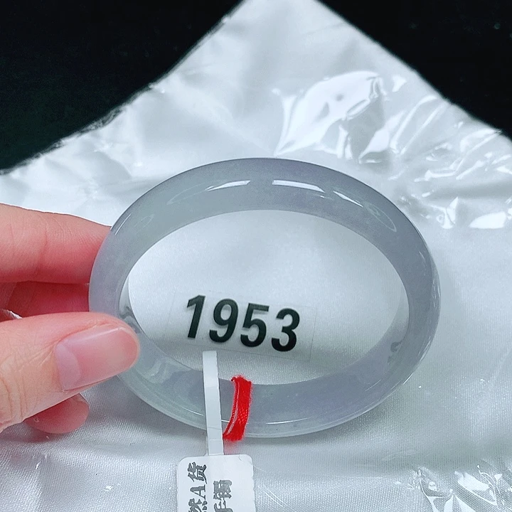 翡翠未镶嵌手镯（贵妃镯）