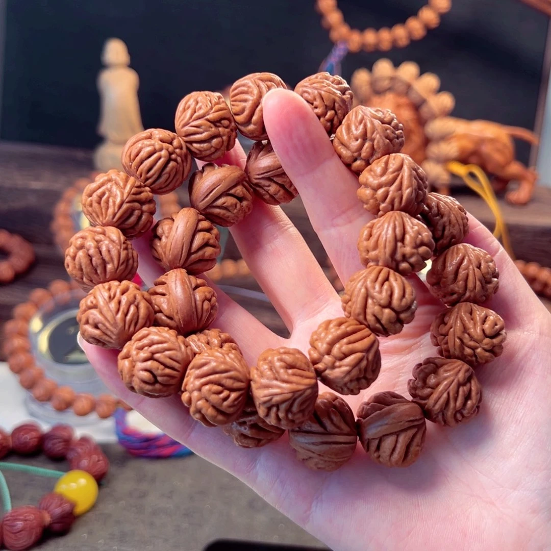 【闪购商品】桃核吊坠20尺寸豹子头