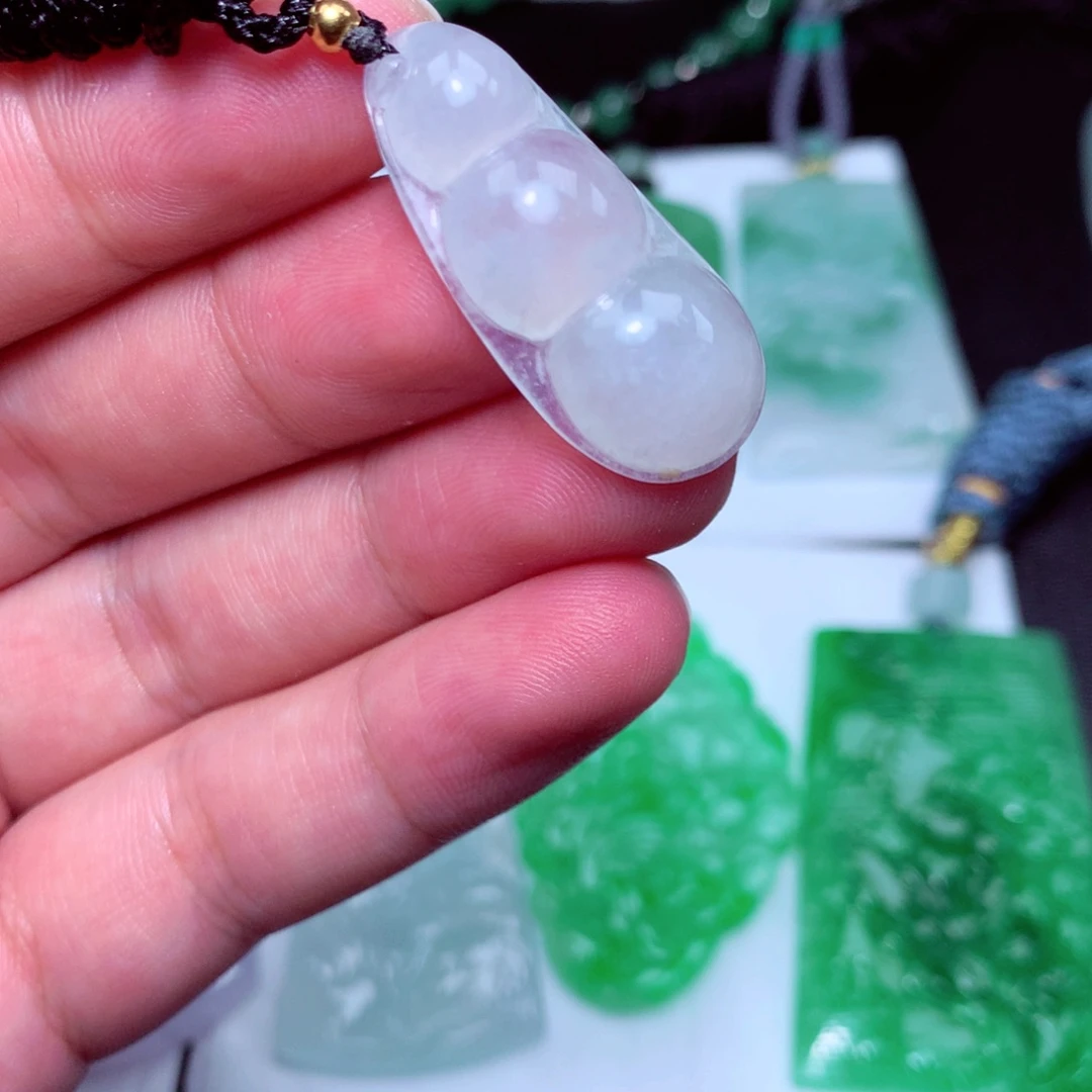 颈饰未镶嵌翡翠天然A货翡翠