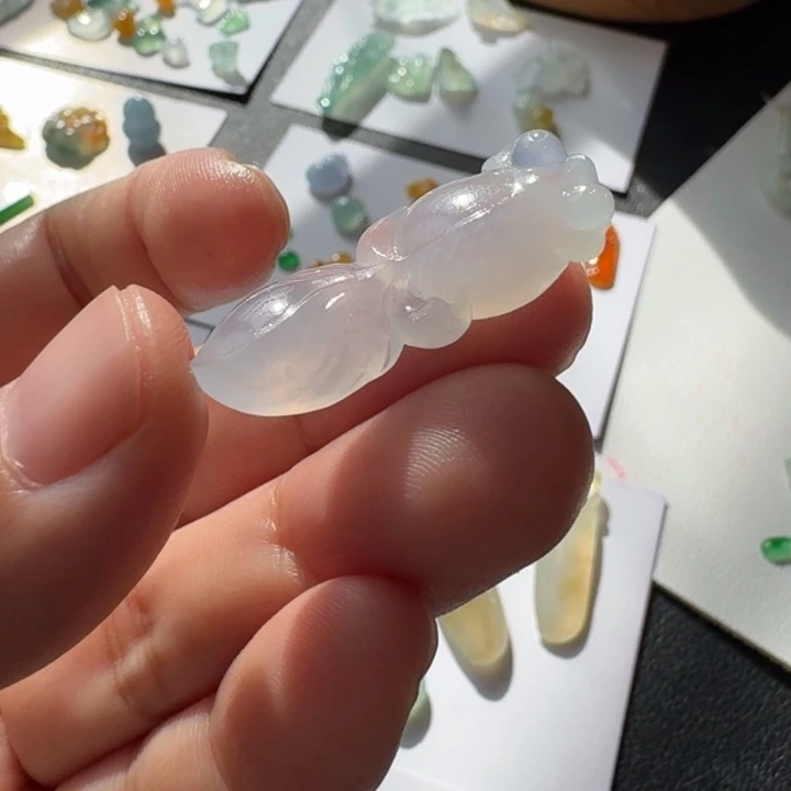 定制翡翠未镶嵌鱼