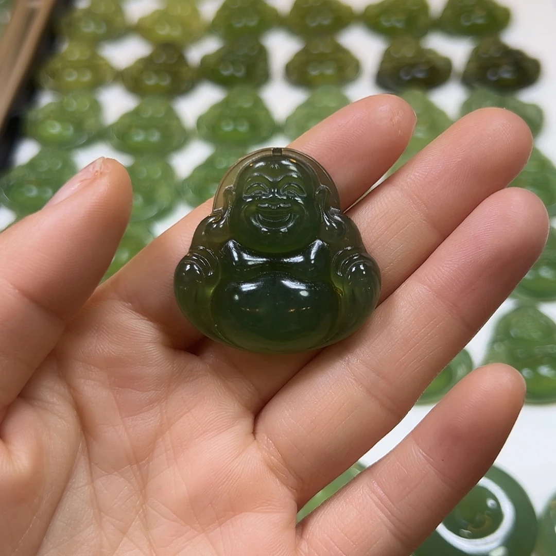 清***荷蛇纹石玉未镶嵌吊坠