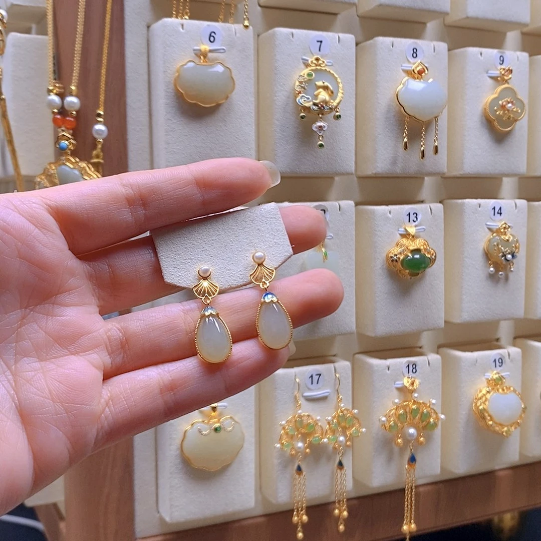 和田玉银S925镶嵌颈饰