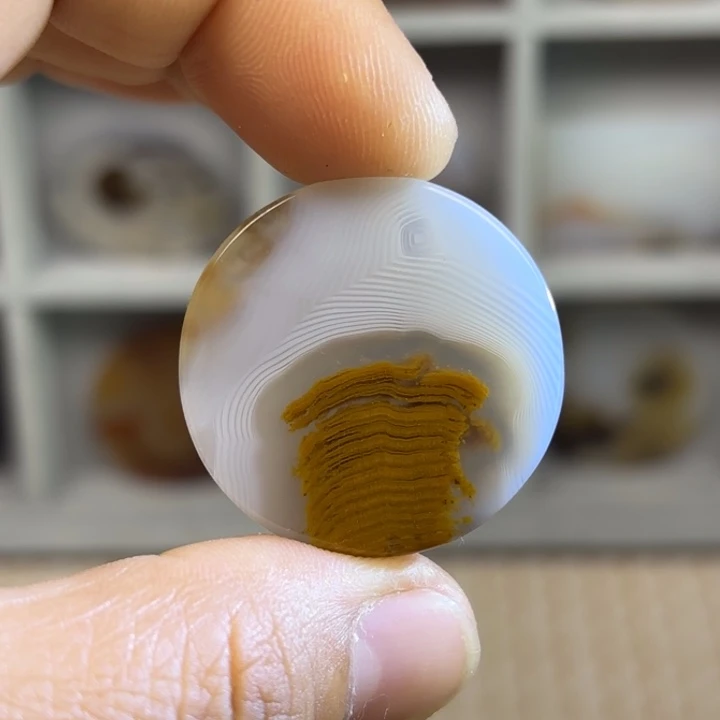 玛瑙/玉髓颈饰未镶嵌