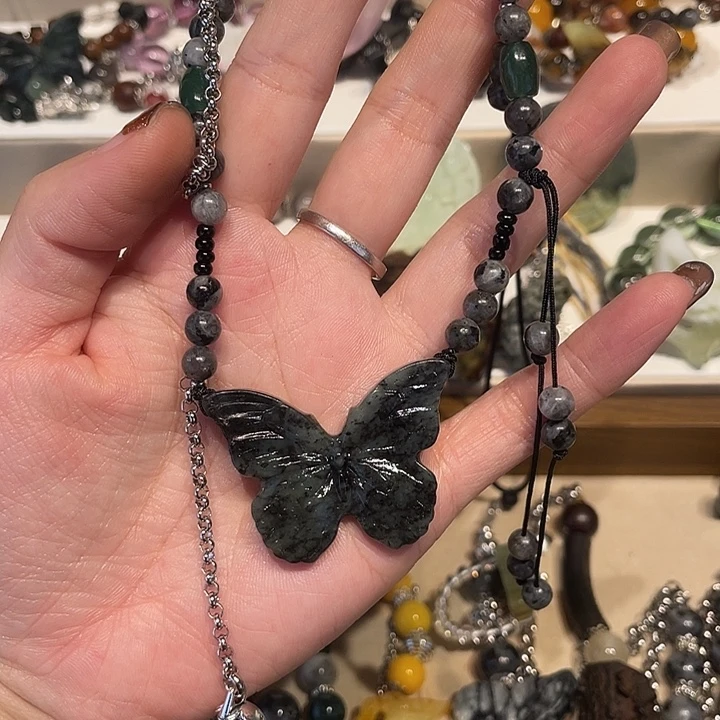 蛇纹石玉合金颈饰