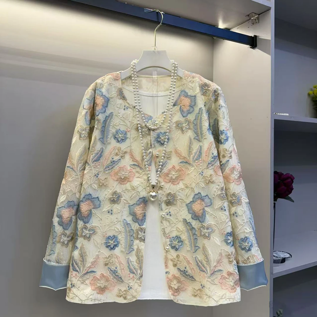 25年早春新款遮肉显瘦气质百搭时尚重工刺绣外套