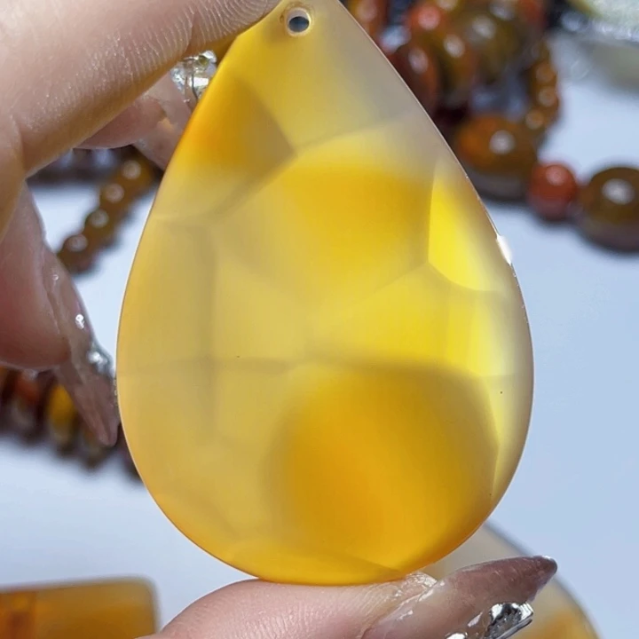 玛瑙/玉髓颈饰未镶嵌看***宝