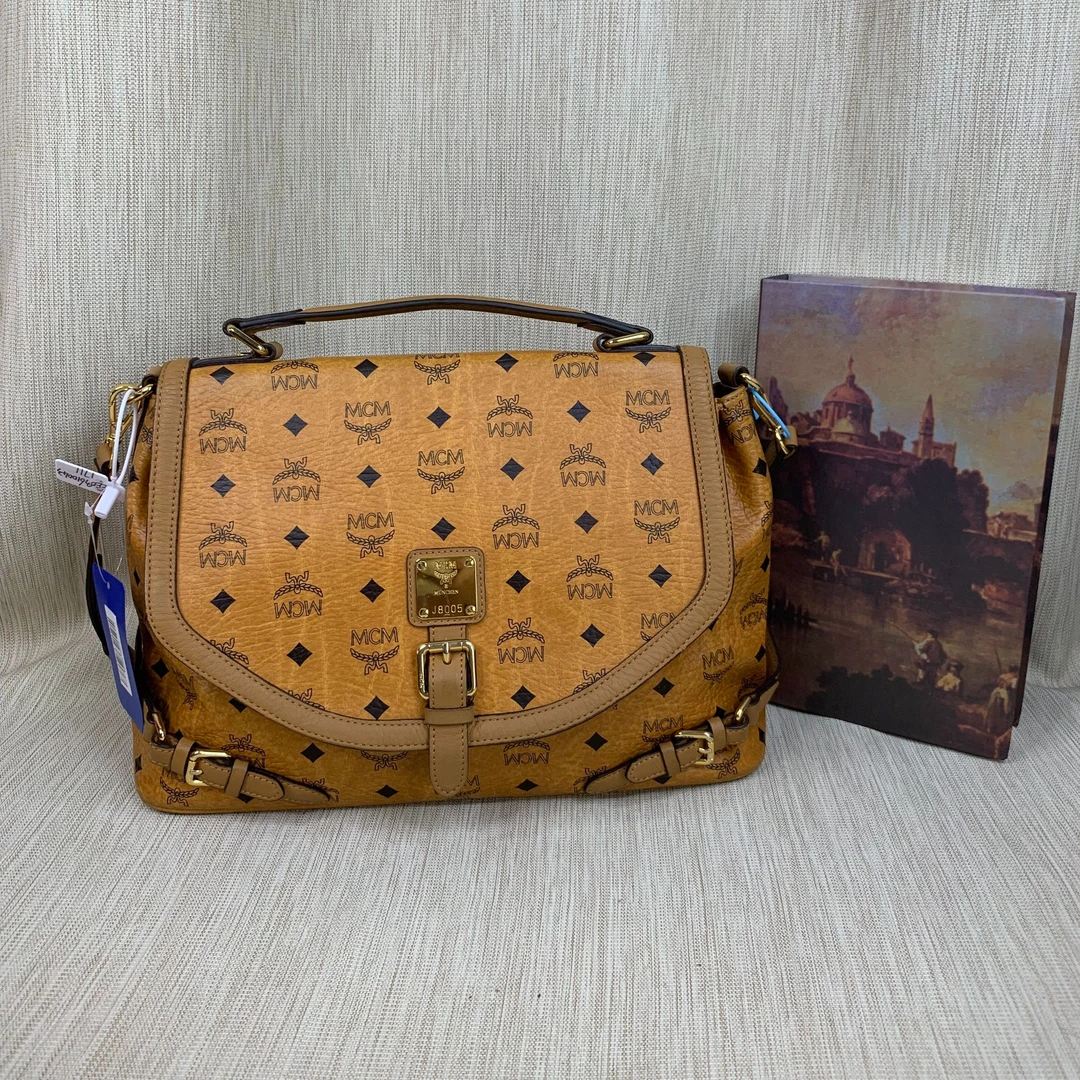 95新 MCM 干邑色邮差包/EE09610043/0043