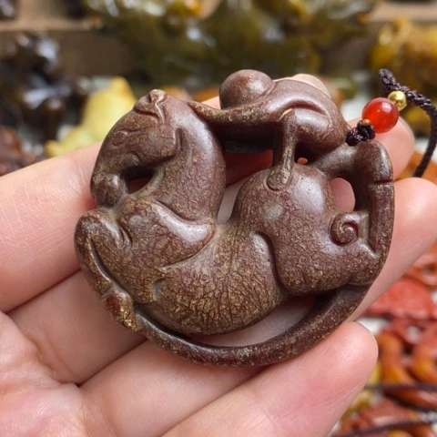 未镶嵌蛇纹石玉颈饰110