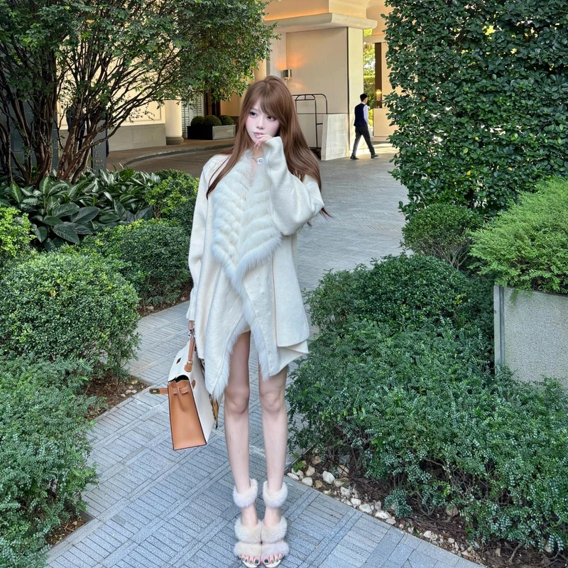 2024秋冬新款韩系氛围感环保毛领收腰针织开衫中长款毛衣外套女