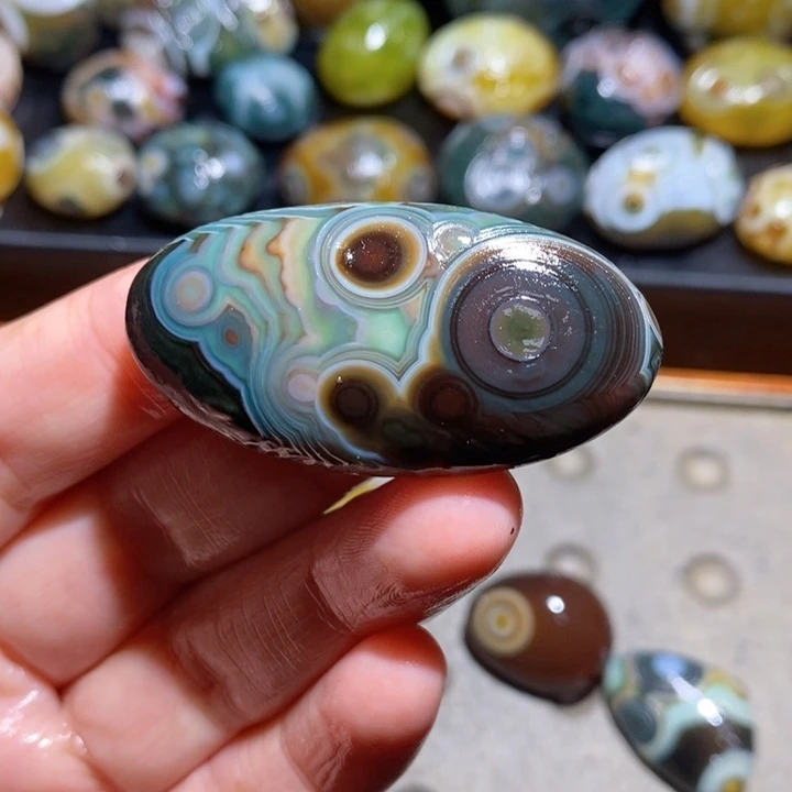 未镶嵌玛瑙/玉髓珠宝半成品200