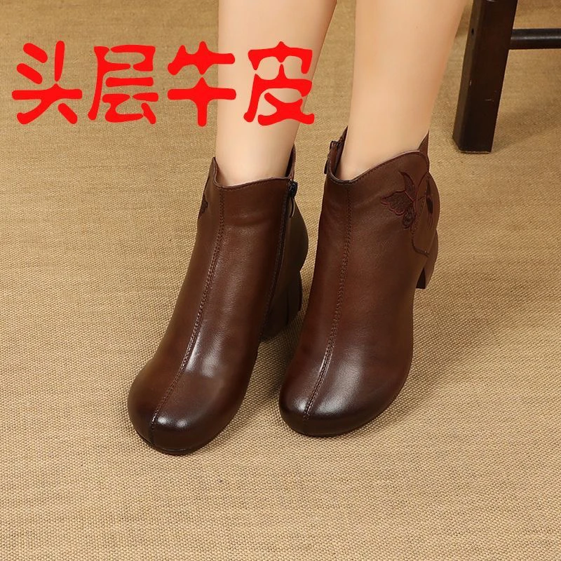 真皮复古民族风女鞋粗跟短靴女冬季新款软底加绒棉鞋中跟跳舞靴子