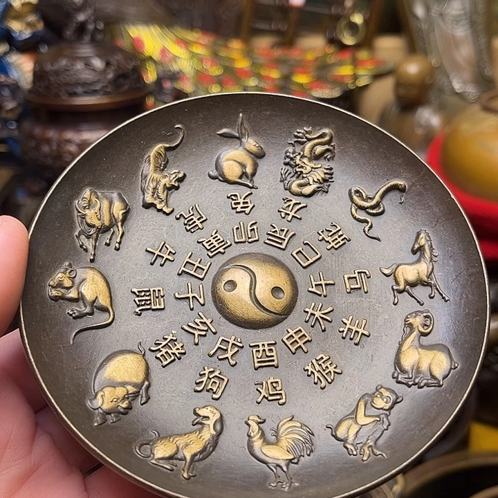 精美铜器批发档口