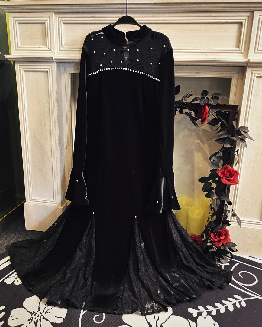 【步步生莲】蕾丝拼接黑色丝绒连衣裙女冬季新款长裙子礼服10145#