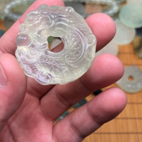 蛇纹石玉挂件未镶嵌局****菜