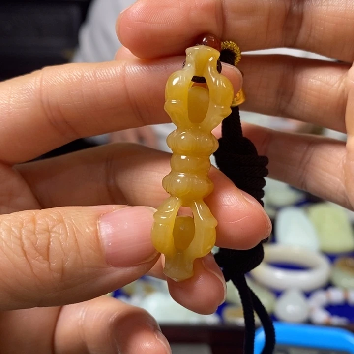 和田玉挂件未镶嵌花*