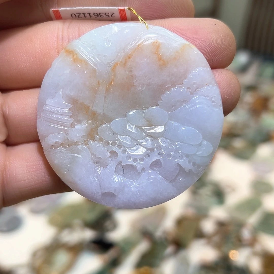 翡翠未镶嵌颈饰挂件