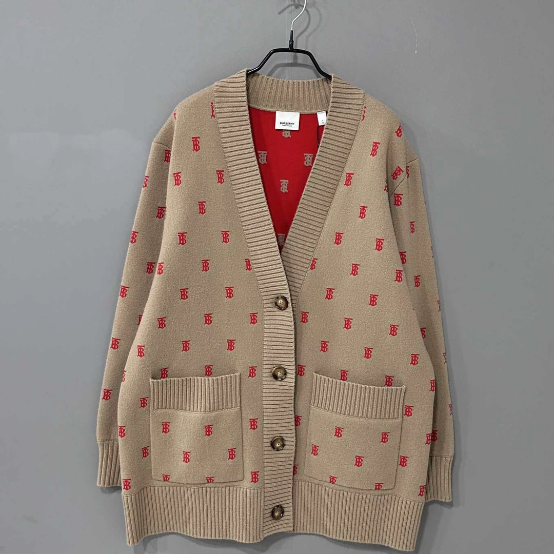 99新 BURBERRY/博柏利 卡其色tb满印针织开衫/31493/99新