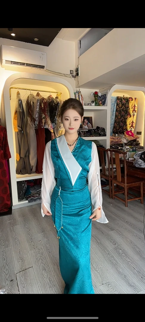 藏衣领服装·2025年西藏服(清冷 温柔百搭款)