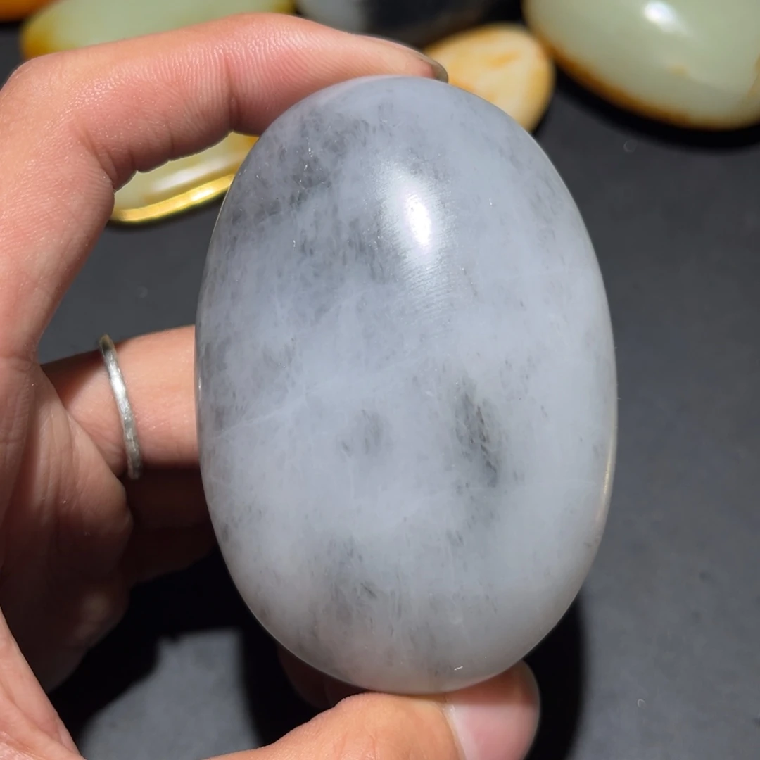 和田玉未镶嵌珠宝奇石