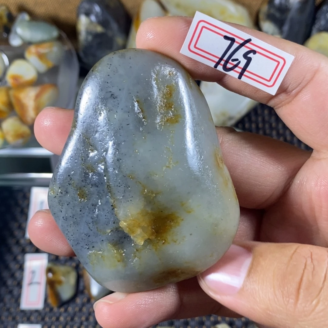 和田玉（糖玉）未镶嵌挂件