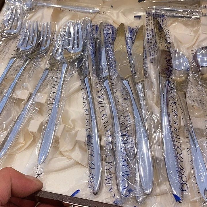 立*瓷器瓷器瓷器瓷器