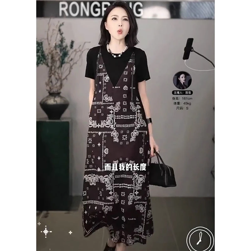 设计款小众拼接显瘦短袖连衣裙2025夏季新款洋气休闲减龄中长裙潮