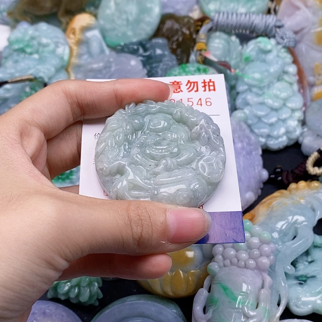吊坠(不含链)未镶嵌翡翠