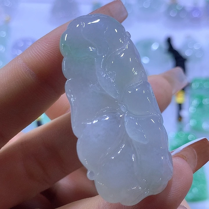 翡翠未镶嵌颈饰天然翡翠A货吊坠