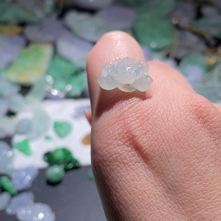 颈饰未镶嵌翡翠天