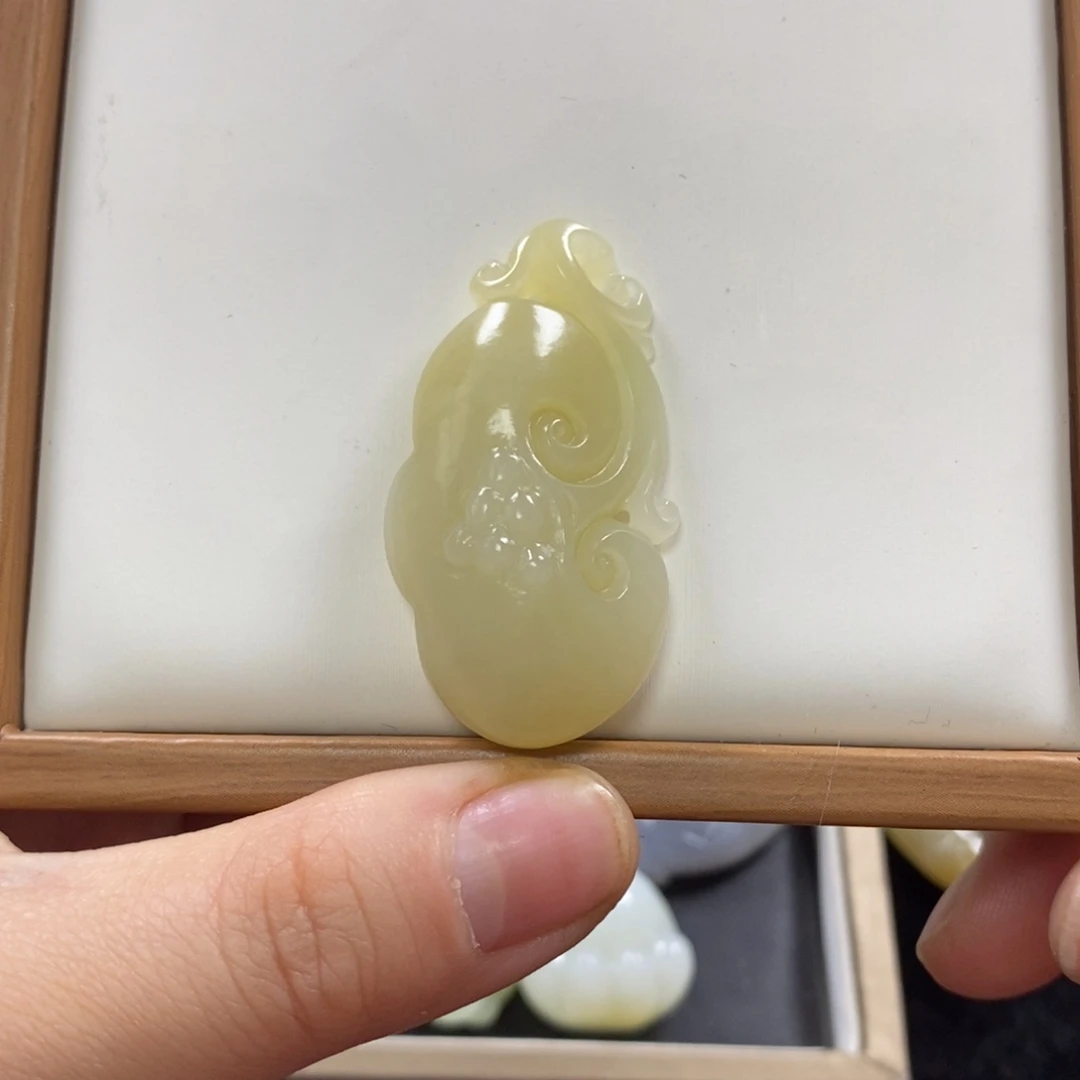 【闪购商品】和田玉吊坠未镶嵌