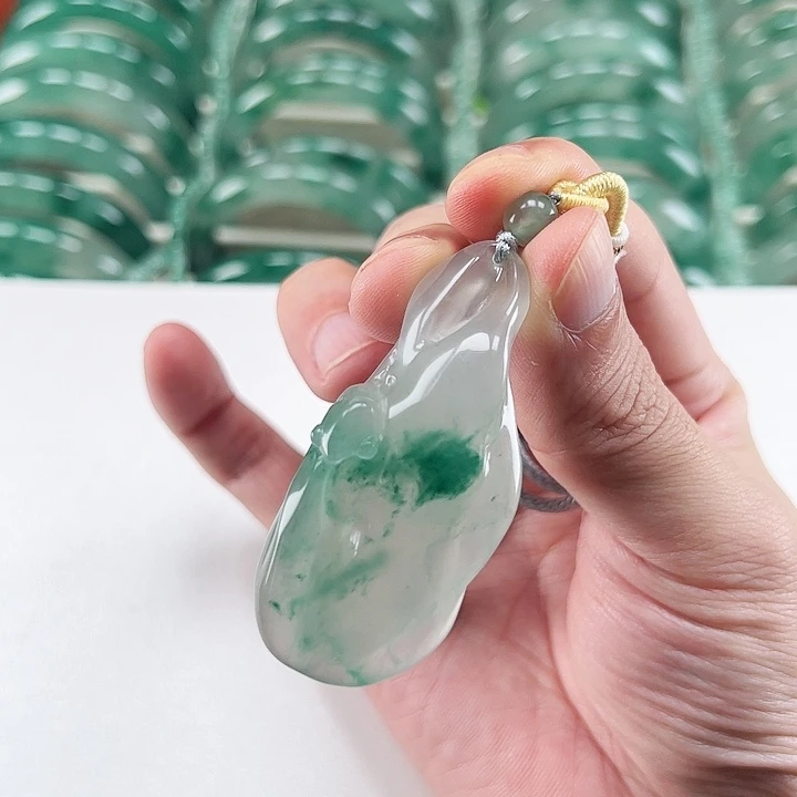 石英质玉合金吊坠(不含链)