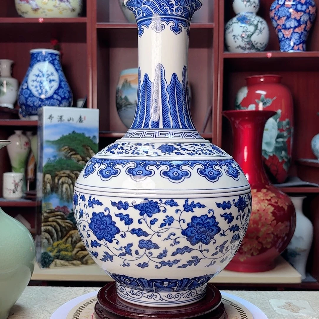 瓶高度39厘米宽23厘米