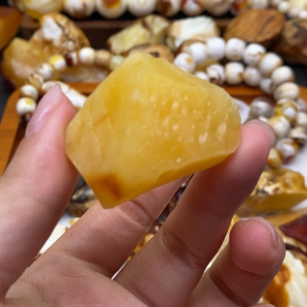 定制琥珀未镶嵌蜜蜡