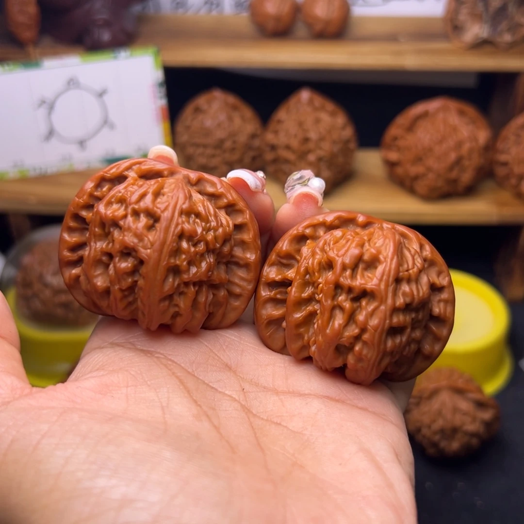 泡***.把件桃核白狮子福利