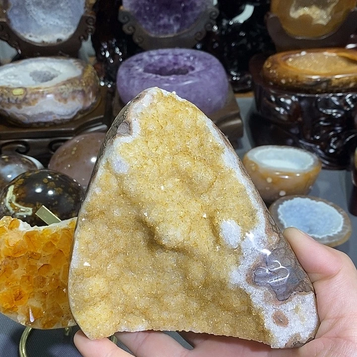 紫晶未镶嵌摆件金山