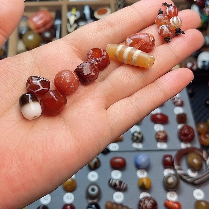 玛瑙/玉髓未镶嵌珠宝半成品?